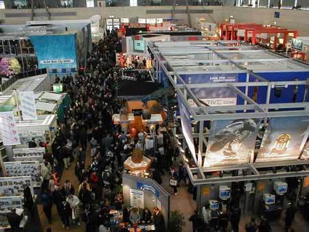 CeBIT - 'Cuộc chơi' của các ông lớn khai màn