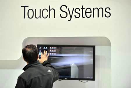 CeBIT - 'Cuộc chơi' của các ông lớn khai màn