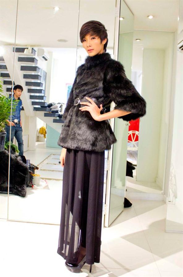 Hoàng Thuỳ sang Đức thi Top Model of the World